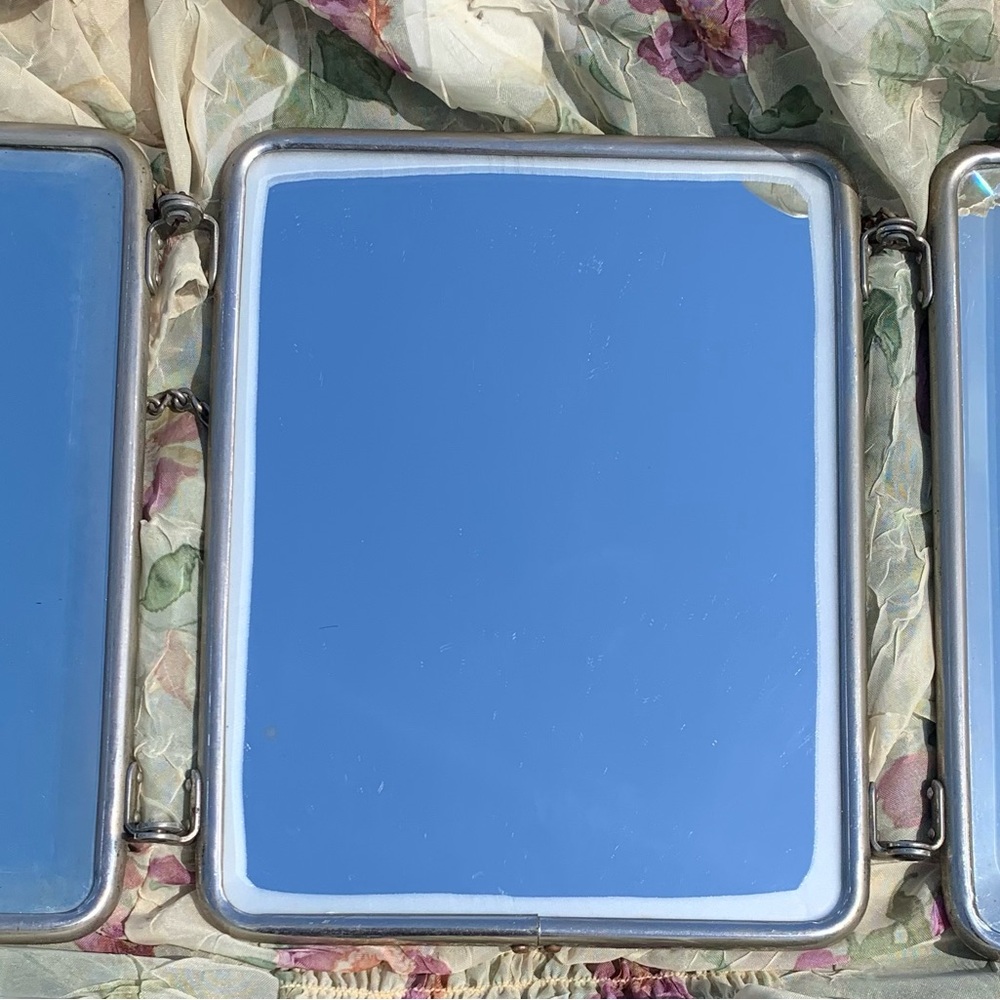 Vintage French Triptych 1950’s Tri-Fold Vanity Barber Mirror - Picture 15 of 17